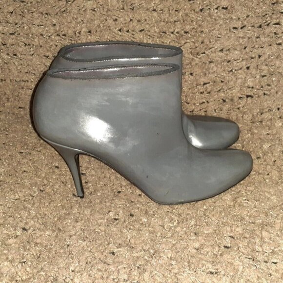 STELLA MCCARTNEY-DARK GRAY VEGAN PATENT LEATHER BOOTIES-SZ 38 VERY GOOD - Picture 4 of 8